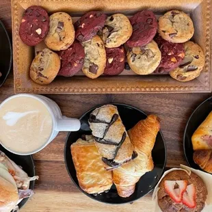 Brue Coffee Shop - Coffee, Breakfast and Lunch