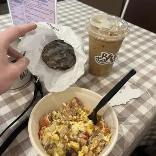 eggspresso w/ bacon, Blueberry Scone, pumpkin iced latte