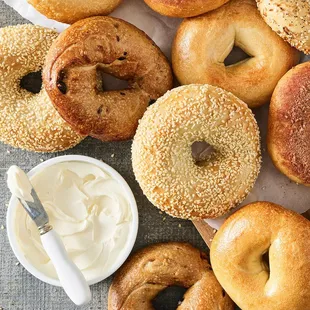 a variety of bagels