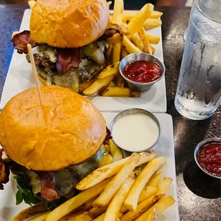 Seriously good burger that is 20% ground brisket.