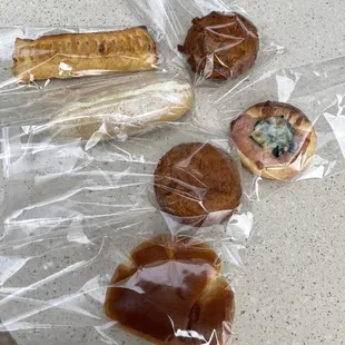 7/3/2022 the pastries $2 today!!!