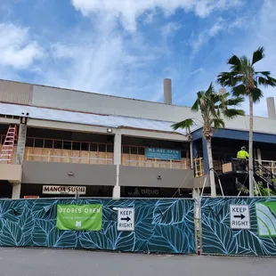 Storefront on 4-10-23 is hidden by the construction