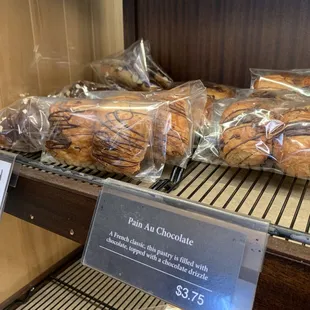 My favorite sweet pan is now spit to be a mini! They're cute but is this shrinkflation in disguise? :c