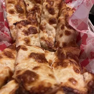 Cheesy bread sticks- yum!