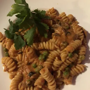 Luciano &apos;s Fusilli