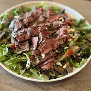 Mediterranean Steak Salad