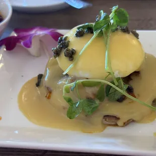 Crab Benedict