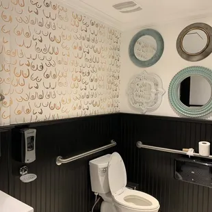 Woman&apos;s restroom