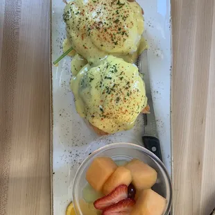 Salmon Benedict