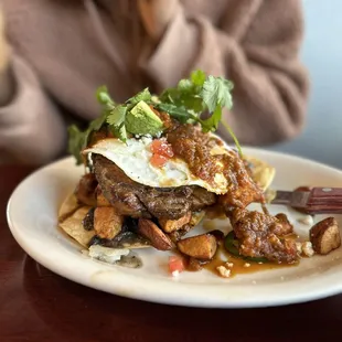 Huevos Rancheros w/ Carné Asada