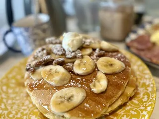 Honey Berry Pancakes and Cafe