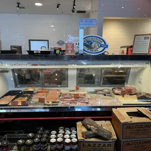 sushi and sashimi, interior