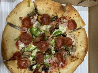 Greek's Pizzeria