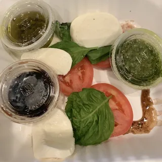 Fresh Tomatoes and Mozzarella