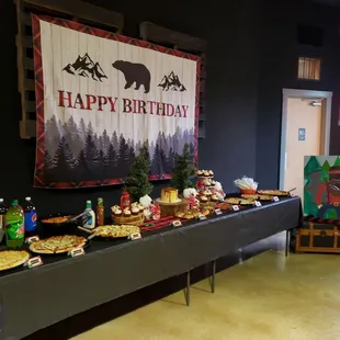 My son loved the pizza party for his birthday!