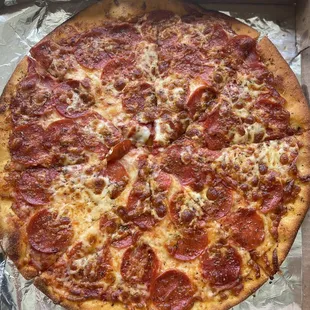 Pepperoni pizza