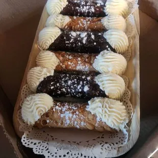Ordered a dozen of Bruno's in house mixed shell Cannoli.