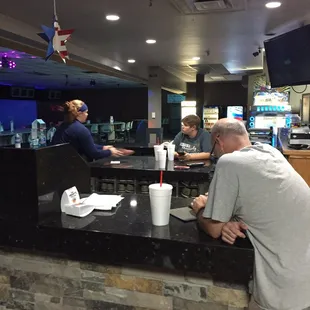 Nasty management who turned off the equipment on customer without saying a word and hope you guys would leave