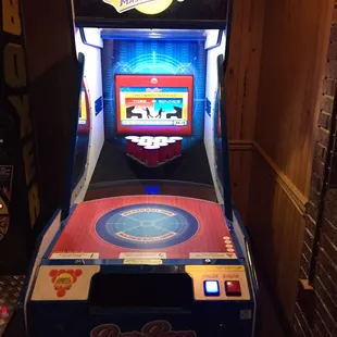 Beer pong in a bowling ally smart