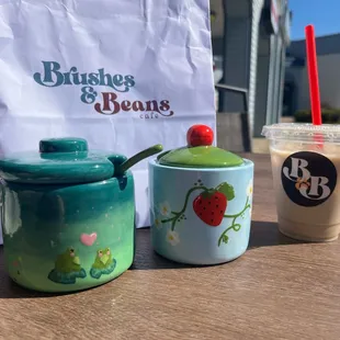 my and my sister's finished sugar bowls! they turned out so good!!