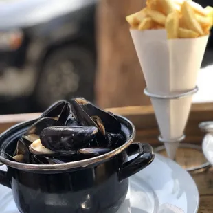 Pot of Mussels