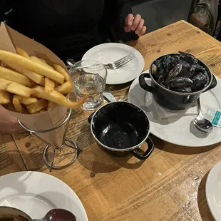 Cream and Garlic Mussels