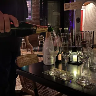 Champagne flight
