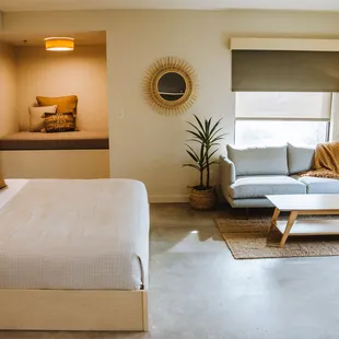 sushi and sashimi, interior