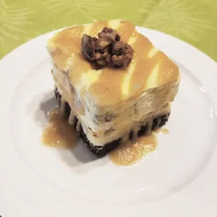 Praline Pecan Cheesecake