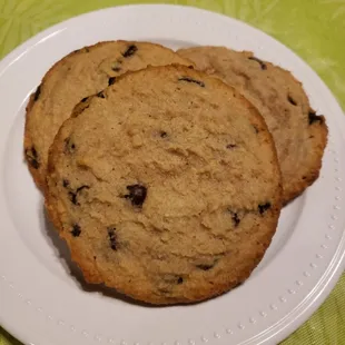 Keto Chocolate Chip Cookies