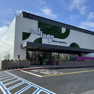 Bruxie is located inside the Collage food hall at Bloomingdale&apos;s