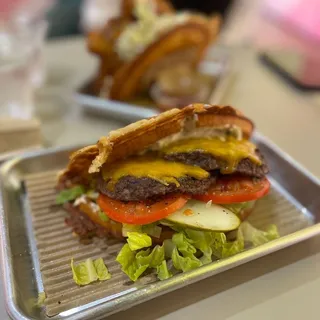 BRUXIE BURGER
