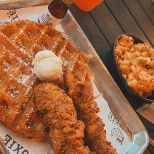 CHICKEN AND WAFFLE and ANGRY MAC &amp; CHEESE (Reg), STRAWBERRY LEMONADE
