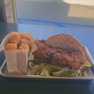 KICKIN' "NASHVILLE" HOT SANDWICH
