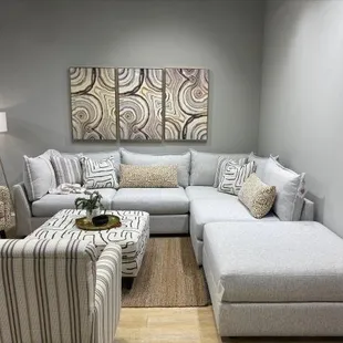 5-piece sectional, so many options!