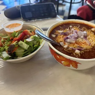 Chili and house salad