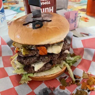 1 pound burger with green chilis and pepper jack.
