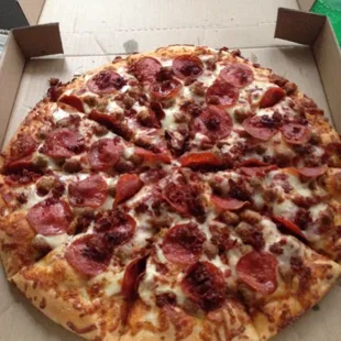 3 meat pizza as amazing as it looks