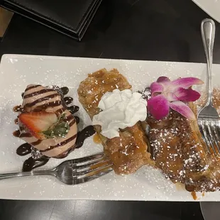 Desert Flight  Bread pudding / Sweet potato cobbler / Chocolate moose brownie