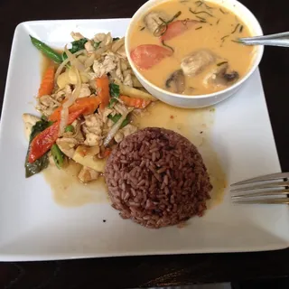 Tom Kha