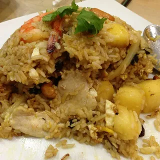 Pineapple Fried Rice Dish