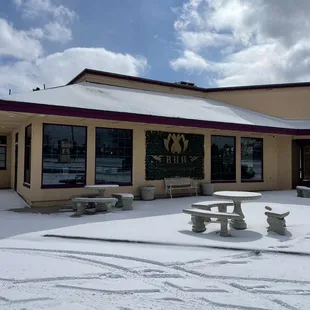 Zero degrees out and busy Bua restaurant 2.2022