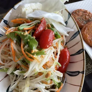 701. Papaya Salad