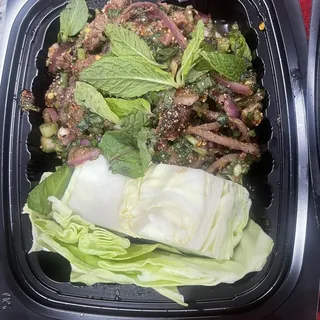 713. Sliced Grilled Beef Salad