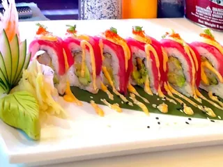 Ma-Kin Thai & Sushi