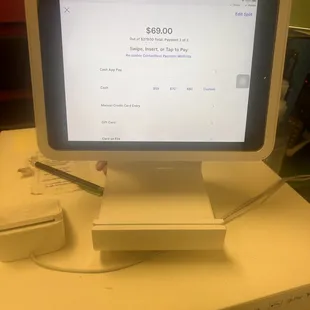 This is the young lady who refuses to make things rite. They need better contracts and better staff to enforce these contracts.