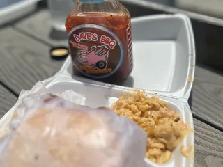 Dave's BBQ