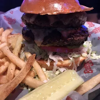 Classic Cheeseburger*
