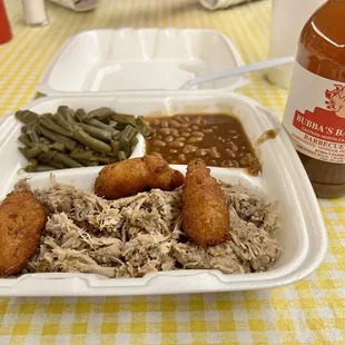 Pulled pork plate with beans and green beans
