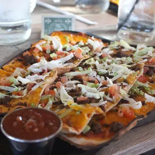 a tray of nachos